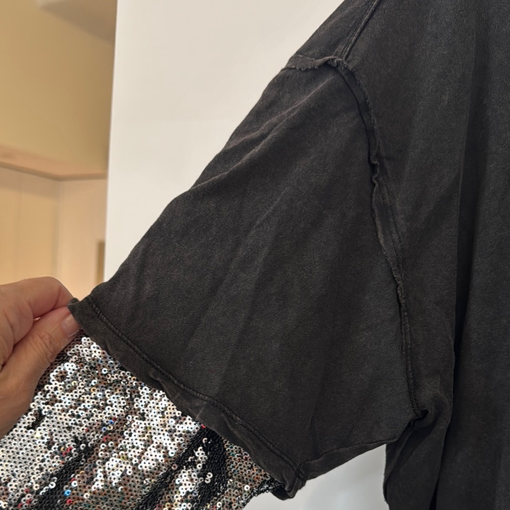 Black Sequin Sleeve Women's Top - Picture 7 of 7
